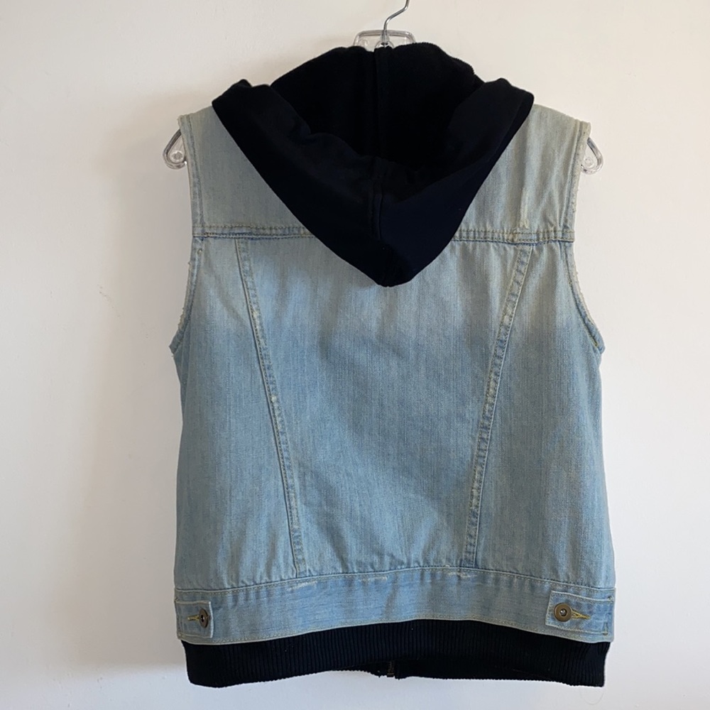 F21 Premium Denim Hooded Zip up Denim Vest - Picture 2 of 7